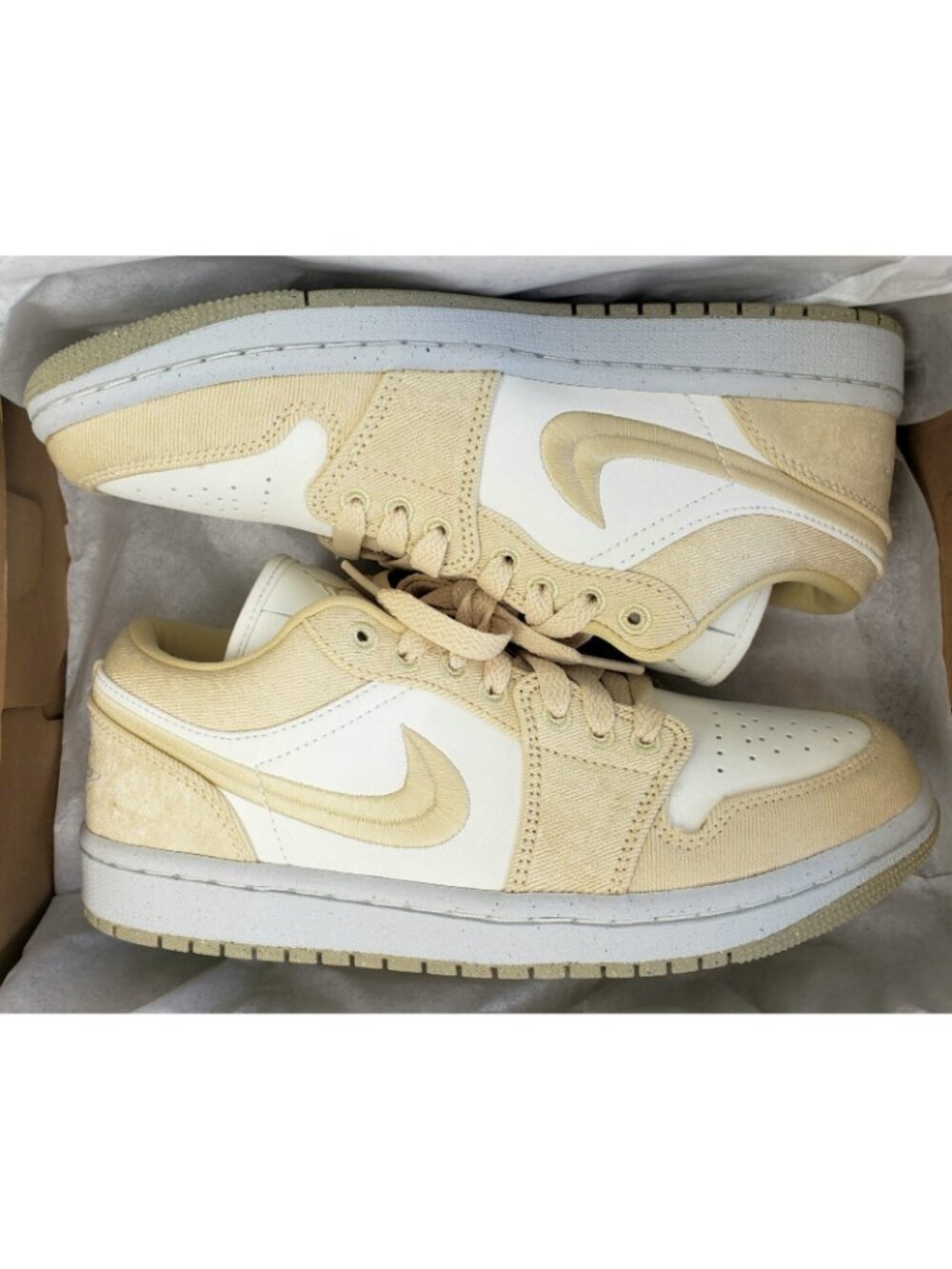 Nike Women's Air Jordan 1 Low Top SE Sneaker Shoes Team Gold FN3722-701 Size 7 - Picture 2 of 5